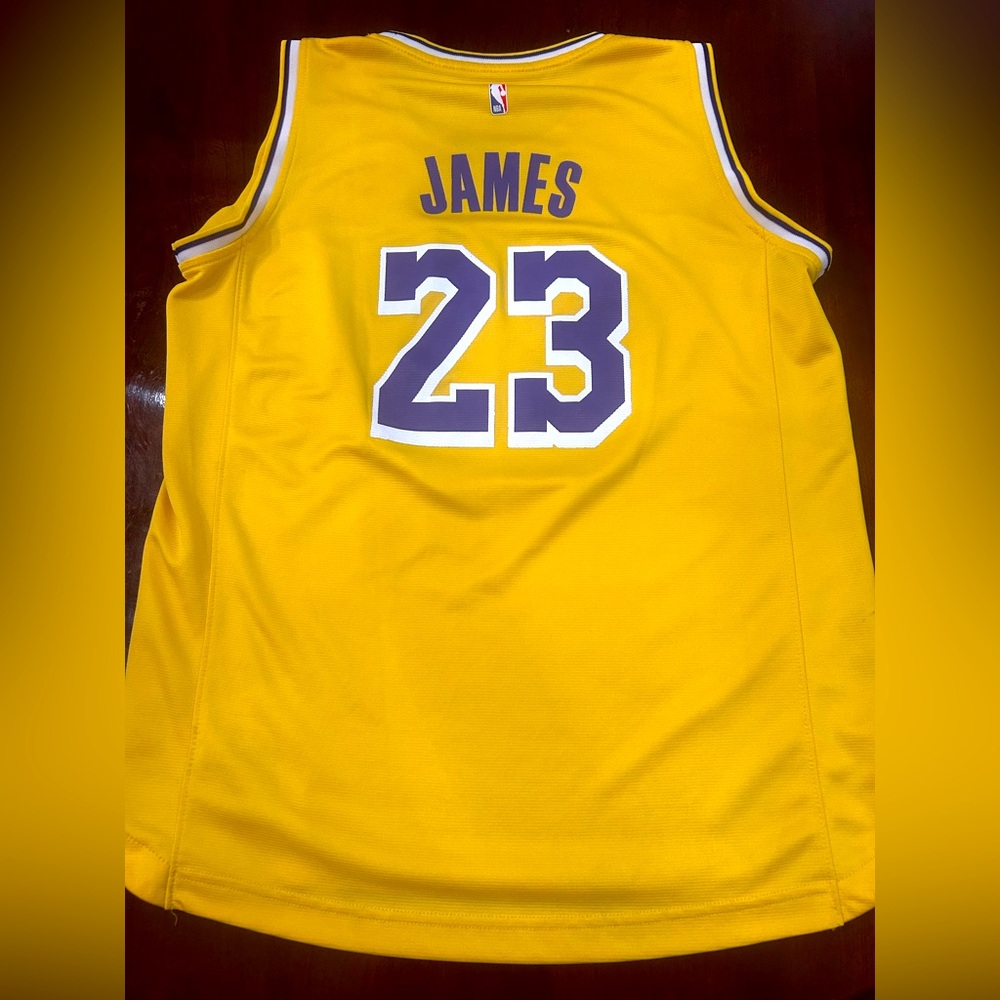 NBA Official Lebron James Lakers Youth Jersey size XL - Picture 4 of 4